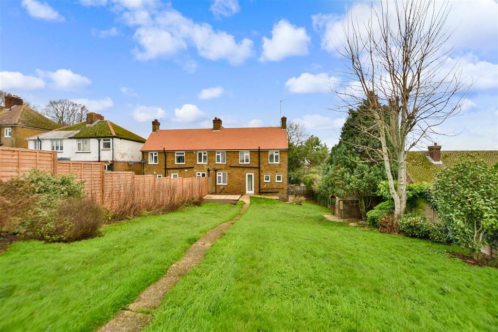 3 bed semidetached house for sale in Keycol Hill, Bobbing