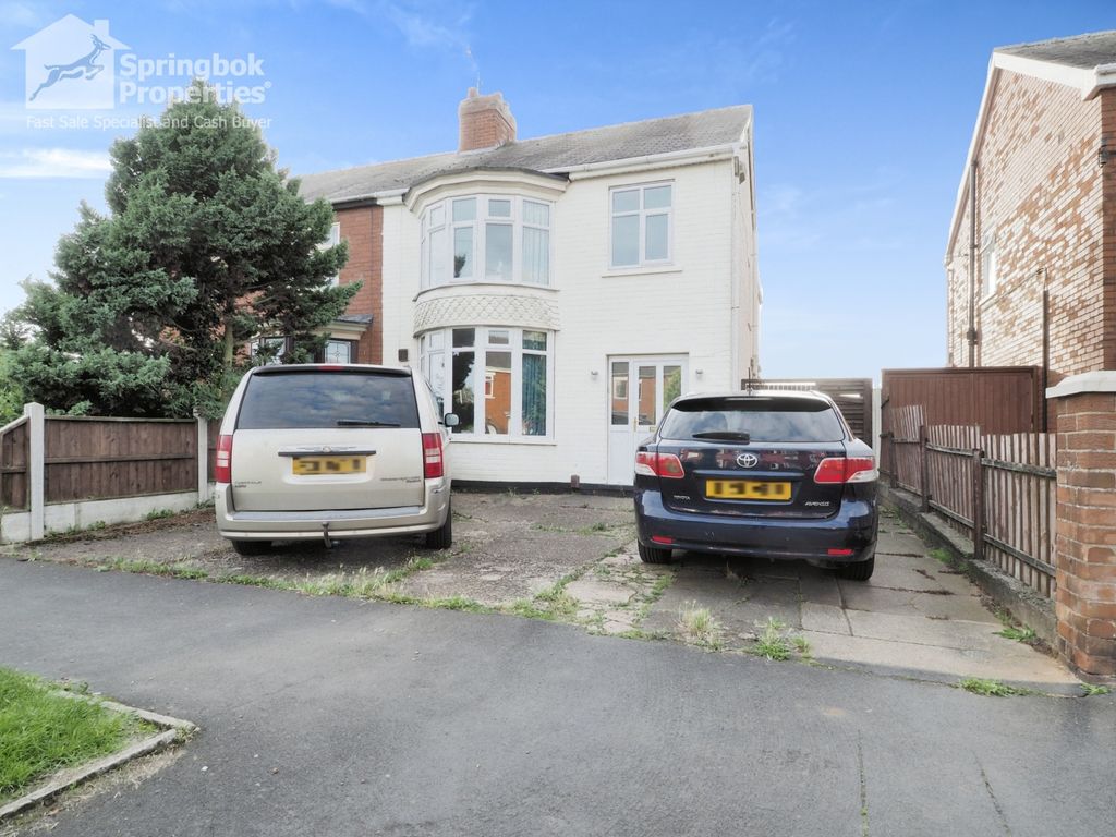 4 bed semidetached house for sale in Crosby Avenue, Scunthorpe, South