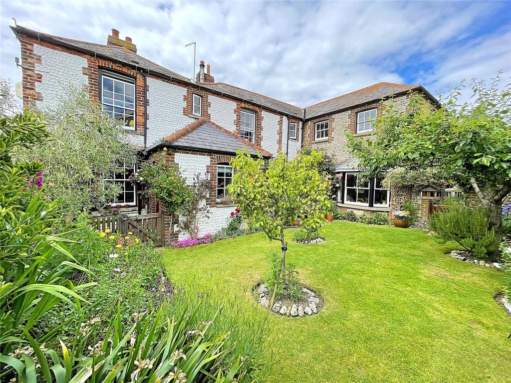 4 bed end terrace house for sale in Western Road, Littlehampton, West Sussex BN17 Zoopla
