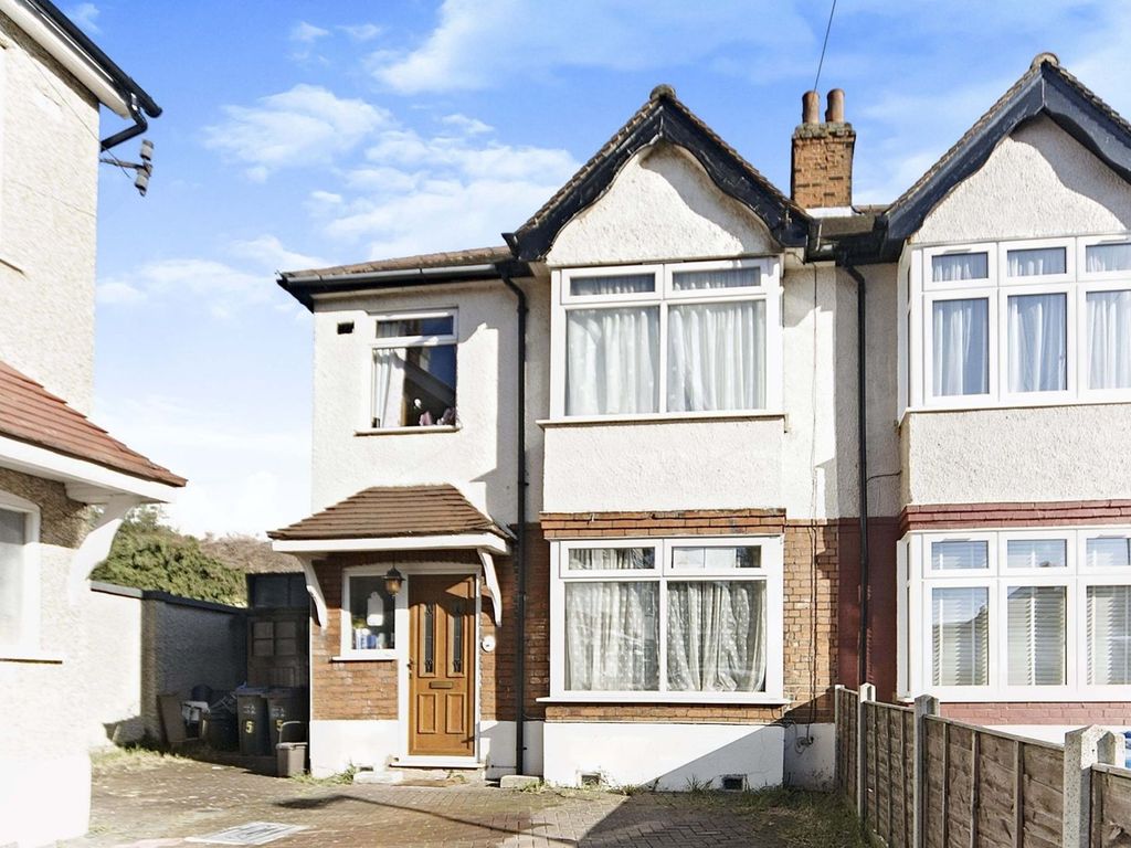 Cecil Place Mitcham CR4  