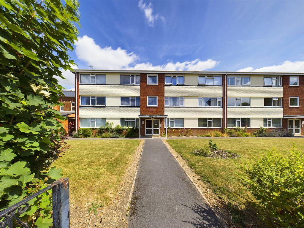 2 bed flat for sale in Denmark Court, Denmark Road, Gloucester