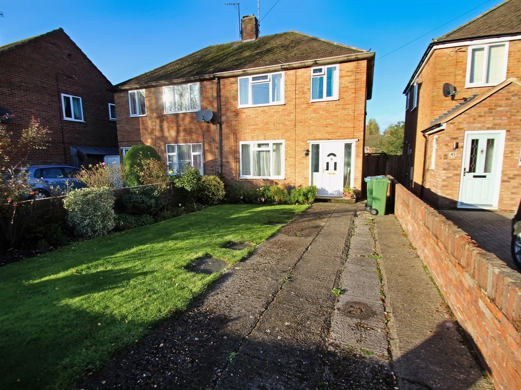 3 bed semidetached house for sale in Narbeth Drive, Broughton Pastures