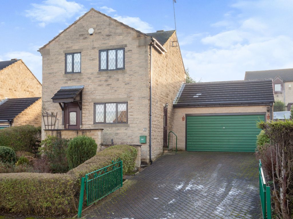 4 bed detached house for sale in Poplar Grove, Cleckheaton, West Yorkshire BD19 Zoopla