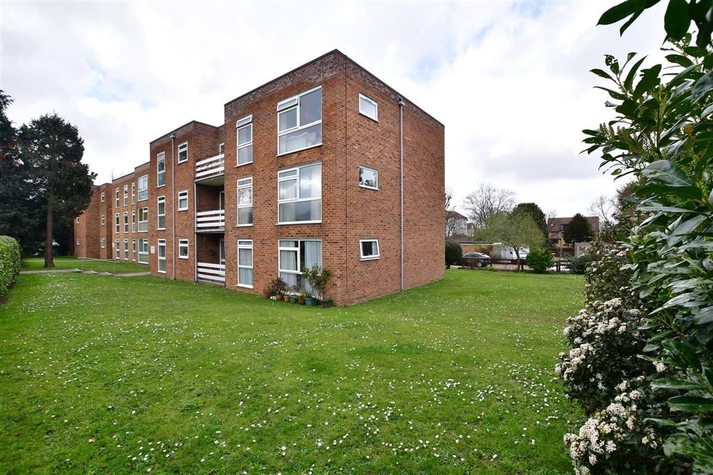 2 bed flat for sale in Worcester Road, Sutton, Surrey SM2 Zoopla