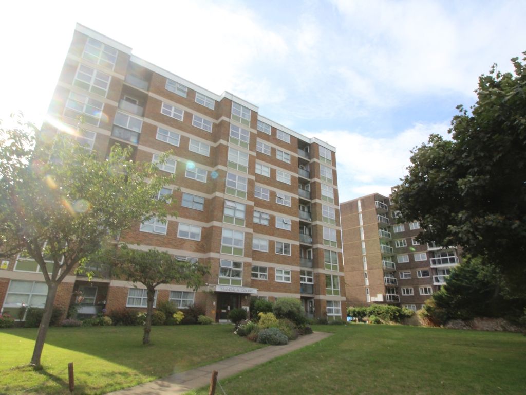 2 bed flat to rent in London Road, Patcham, Brighton BN1 Zoopla