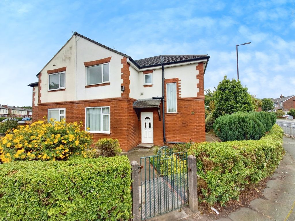 3 bed semidetached house to rent in Davyhulme Road, Stretford