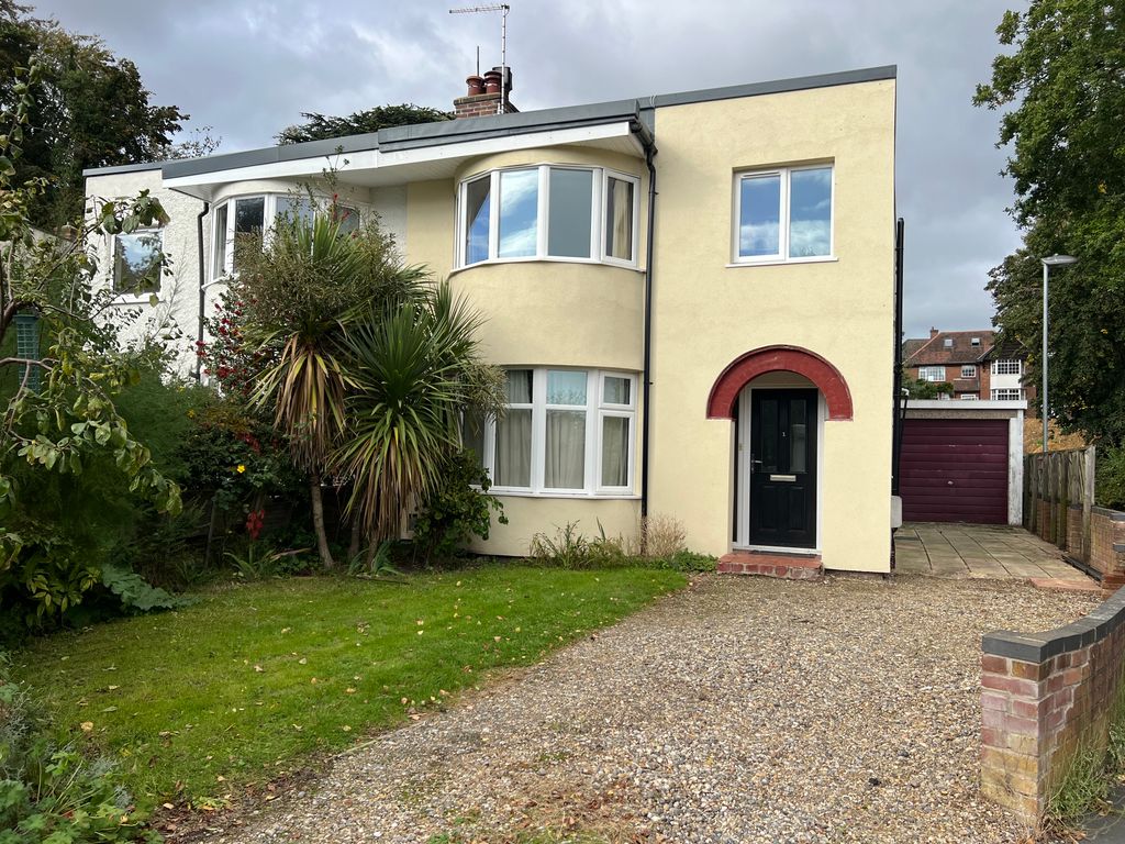 3 bed semidetached house to rent in Fernhill, Norwich NR1, £1,250 pcm