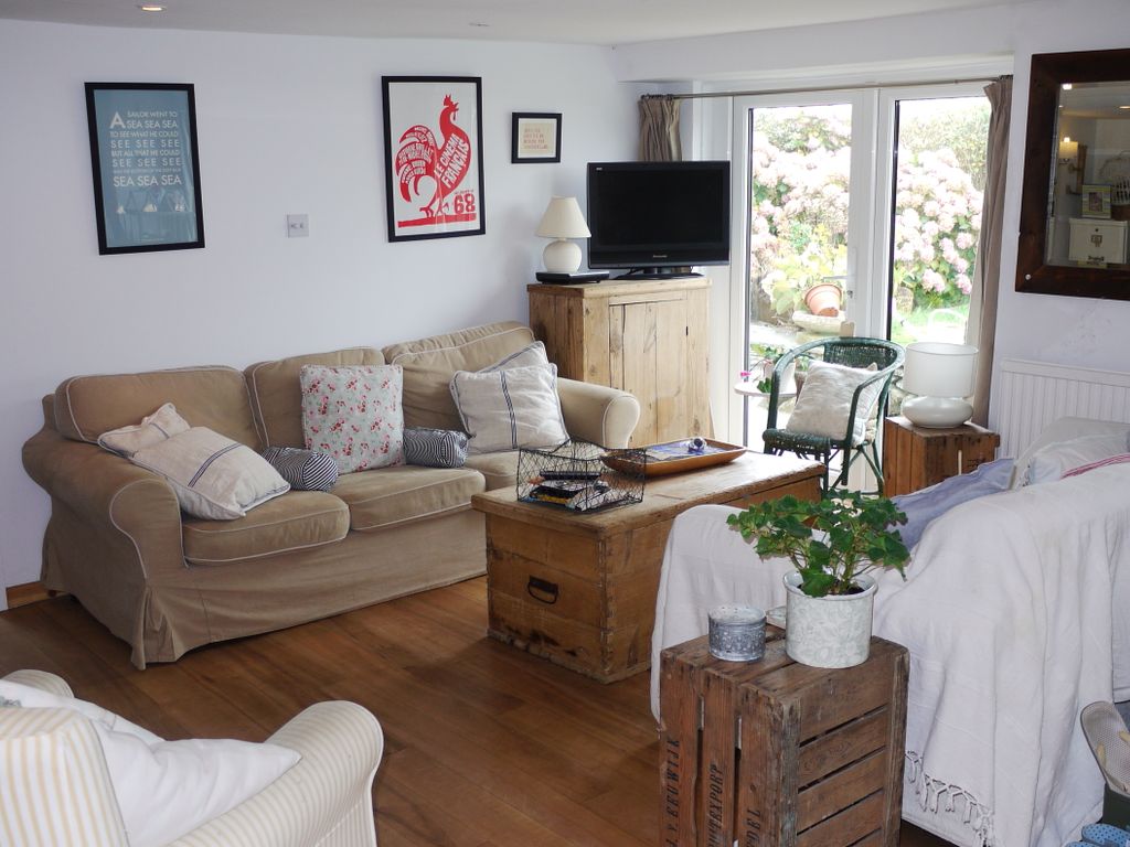 Property Details For Fern Cottage Port Isaac Pl29 3sr Zoopla