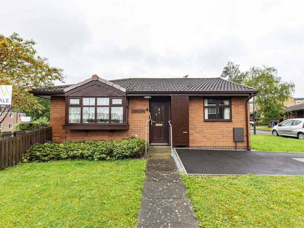 2 bed semidetached bungalow for sale in Rednall Close, Holme Hall, Chesterfield S40, £59,950