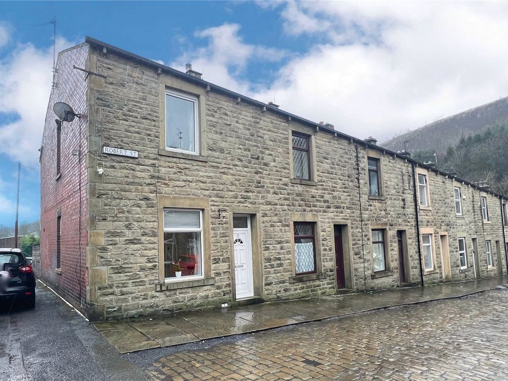 3 bed end terrace house for sale in Robert Street, Waterfoot