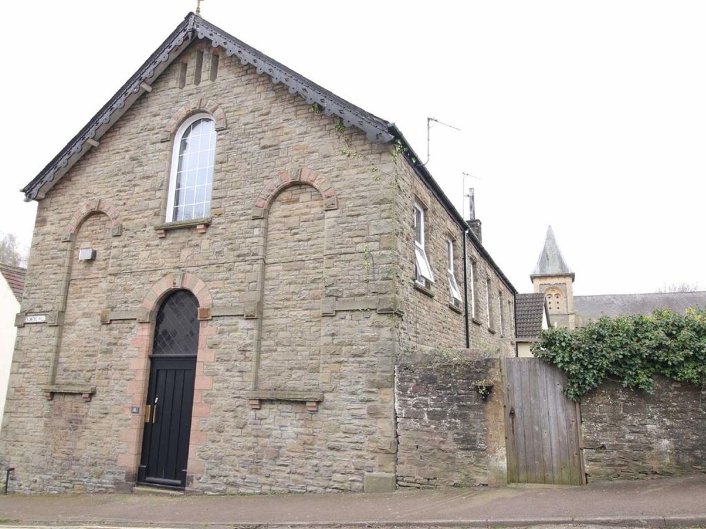 3 bed end terrace house for sale in Newland Street, Coleford