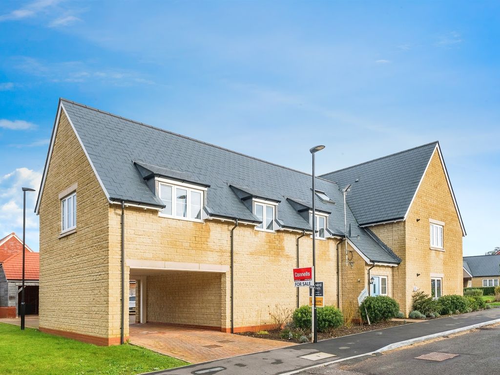 2 bed flat for sale in Creswick, Tadpole Garden Village, Swindon SN25