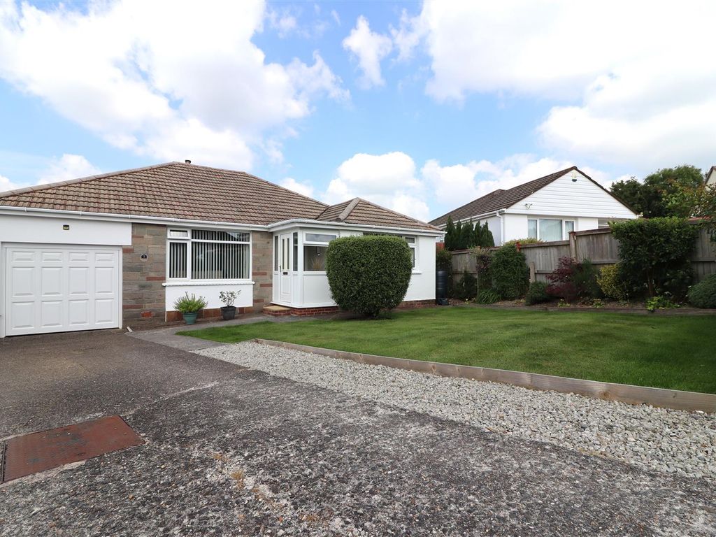 3 bed detached bungalow for sale in Sunset Heights, Barnstaple EX32, £