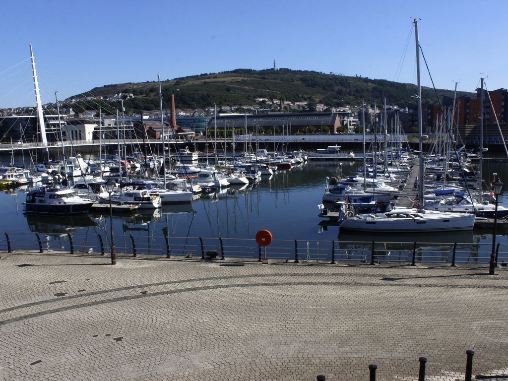 3 bed flat to rent in Pocketts Wharf, Swansea, West SA1 Zoopla