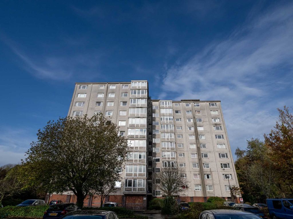 2 bed flat to rent in Kersal Way, Salford M7 Zoopla
