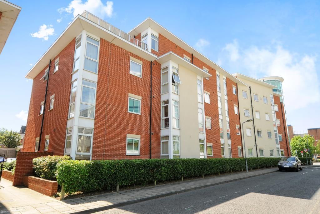 Kerr Place, Aylesbury HP21, Buckinghamshire,  