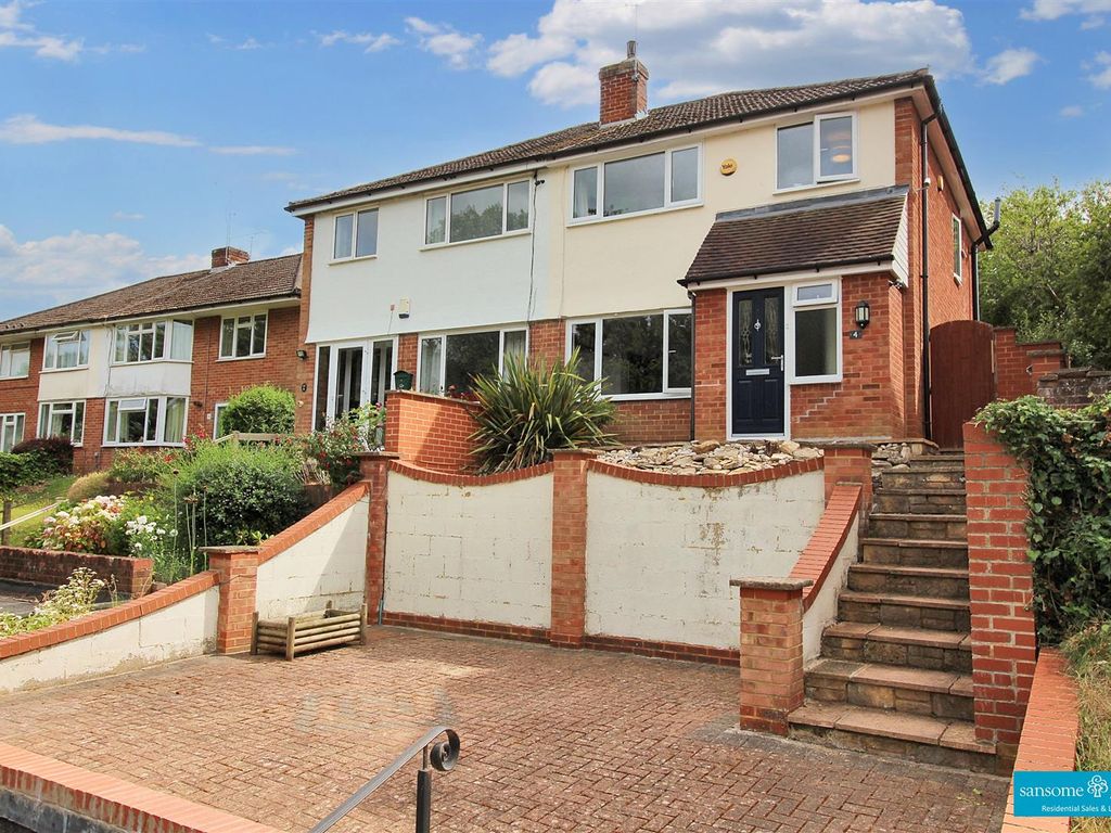 3 bed semidetached house for sale in Taff Way, Tilehurst, Reading RG30
