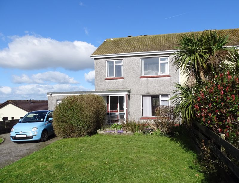 3 bed semidetached house for sale in Roseland Gardens, Redruth TR15, £