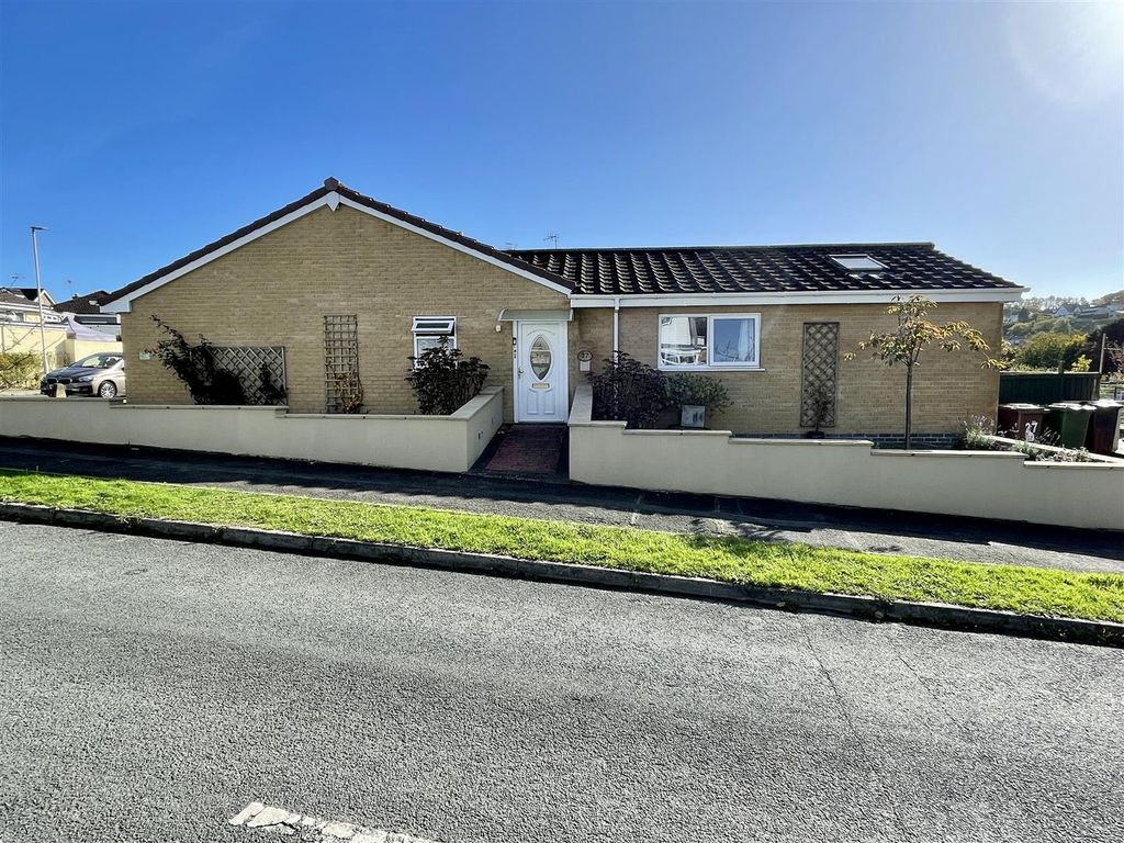Leigh Court, Plymouth PL6  