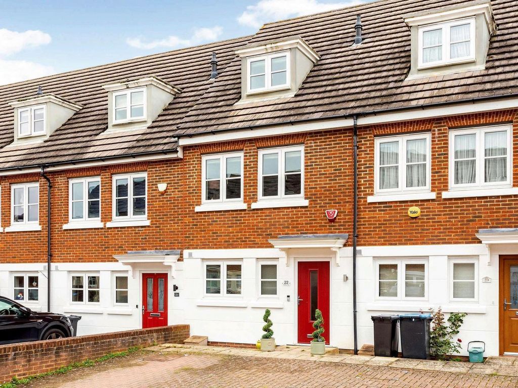 3 bed property to rent in Moberly Way, Kenley CR8 Zoopla