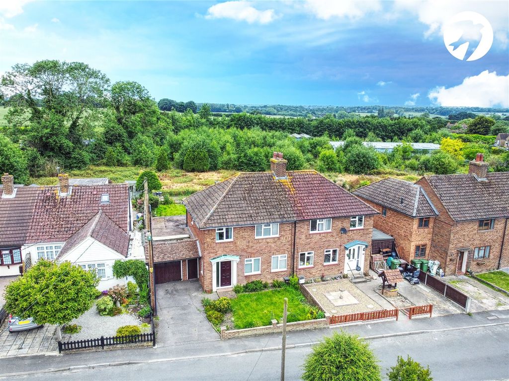 3 bed semidetached house for sale in Tylers Green Road, Crockenhill