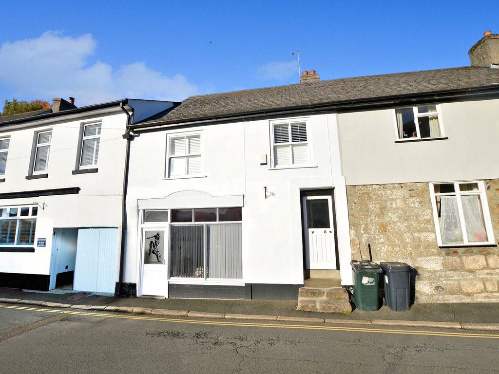 3 bed terraced house to rent in Town Hall Place, Bovey Tracey, Newton