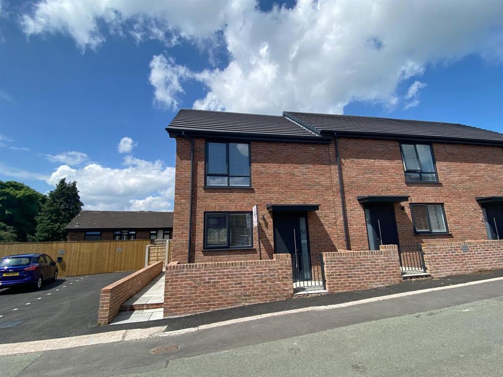 2 bed mews for sale in Saville Street, Macclesfield SK11, £265,000 Zoopla