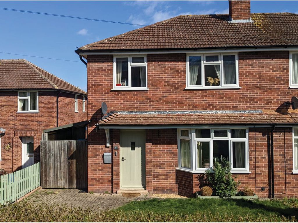3 bed semidetached house for sale in Shakespeare Road, Hereford HR4