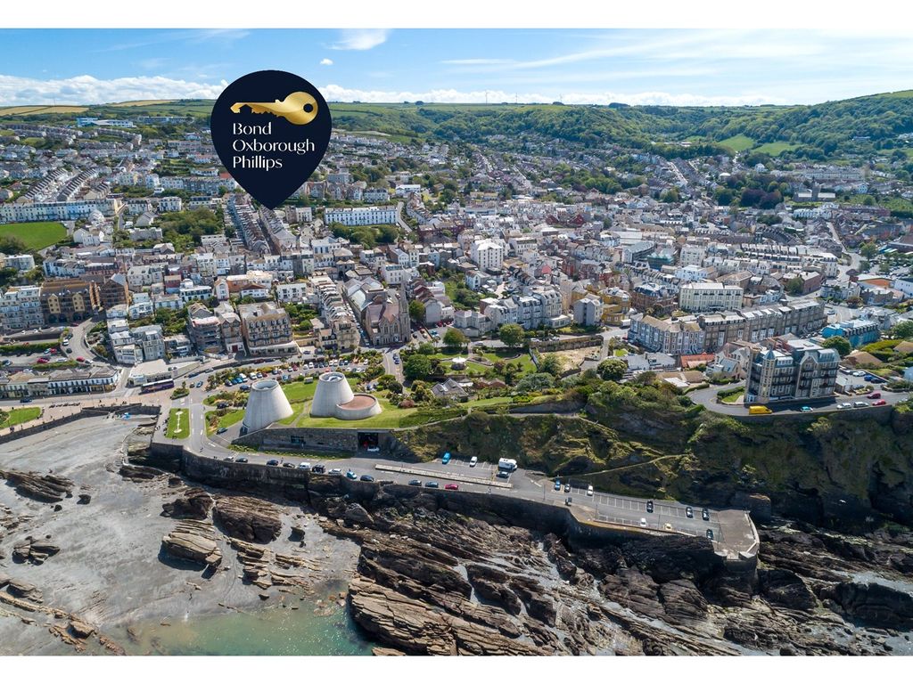 6 bed terraced house for sale in Oxford Grove, EX34 Zoopla