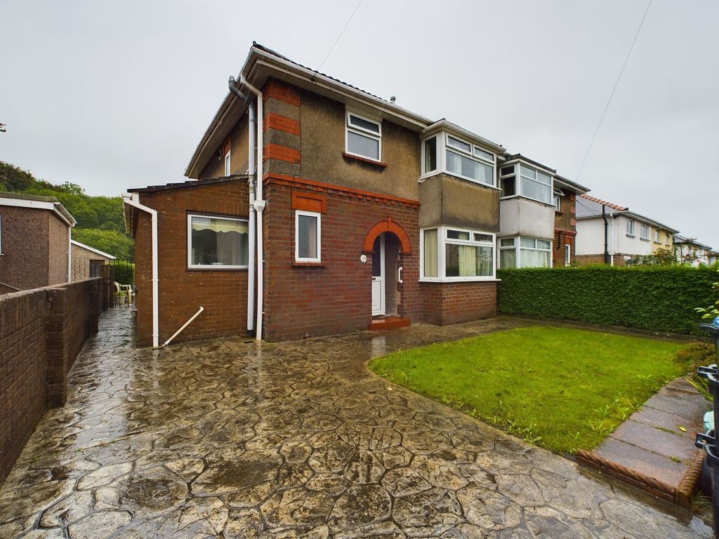 3 bed semidetached house for sale in Beaufort Terrace, Beaufort NP23