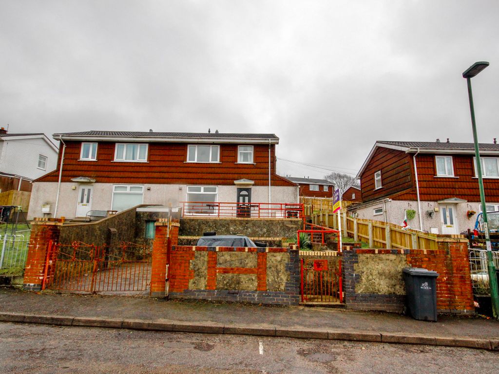 3 bed semidetached house for sale in Keir Hardie Terrace, Swffryd