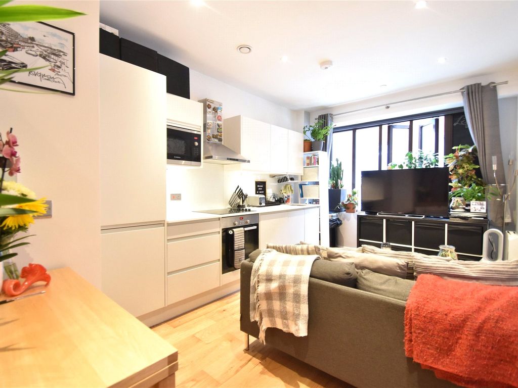 1 bed flat for sale in Brock House, 57 High Street, Maidenhead