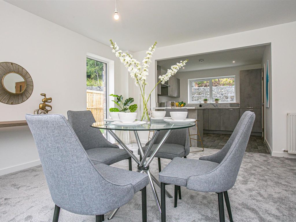 3 bed property for sale in Cairn Avenue, Dighty Estate, Dundee DD4, £