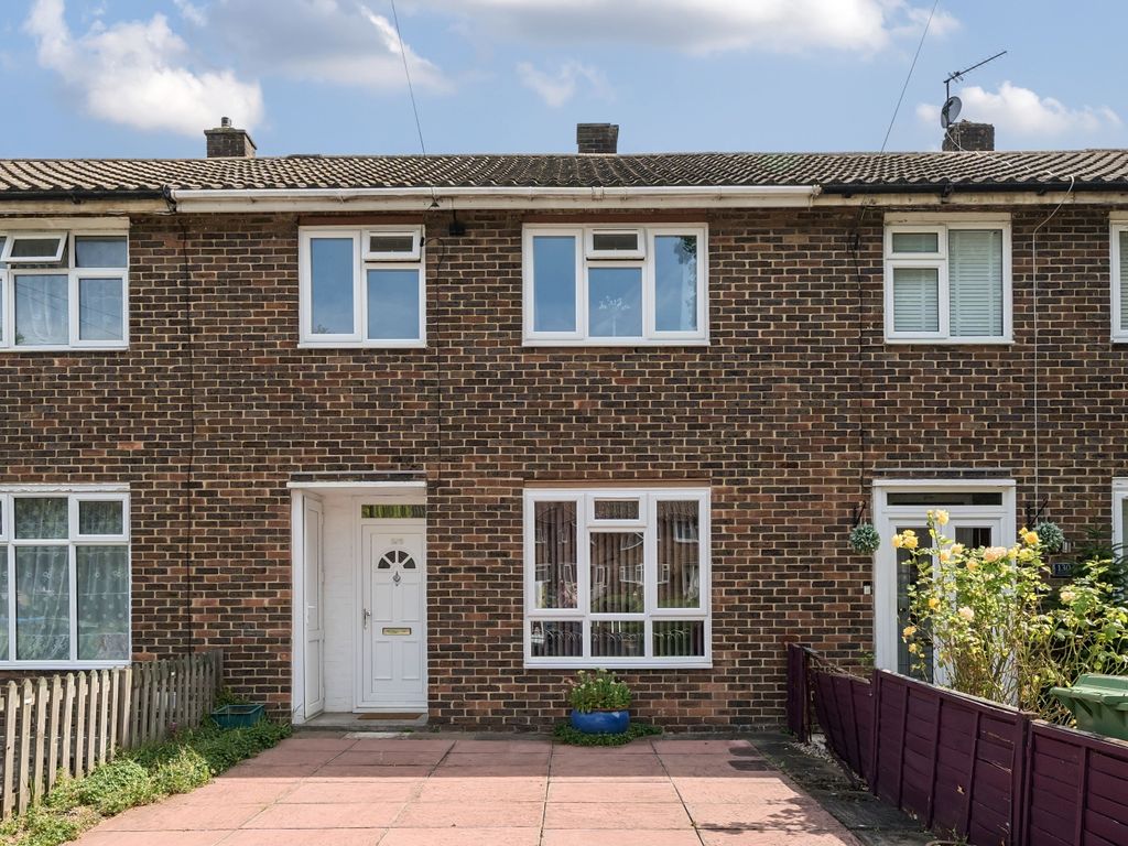 3 bed terraced house for sale in Sewell Road, London SE2 Zoopla