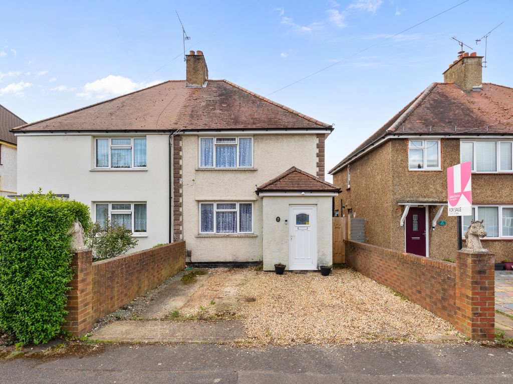 3 bed semidetached house for sale in Read Road, Ashtead KT21, £500,000