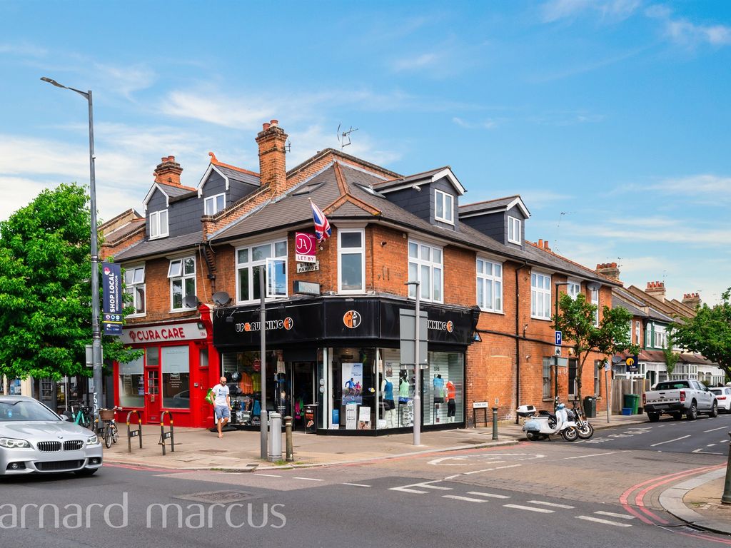 Sw14 1 bed flat for sale in Upper Richmond Road West, London SW14, £180,000 ...