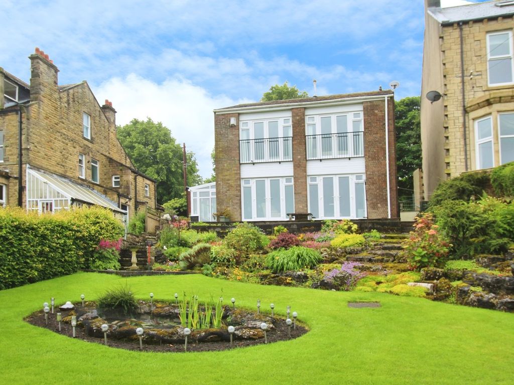 3 bed detached house for sale in View Lane, Stanley, Durham DH9, £