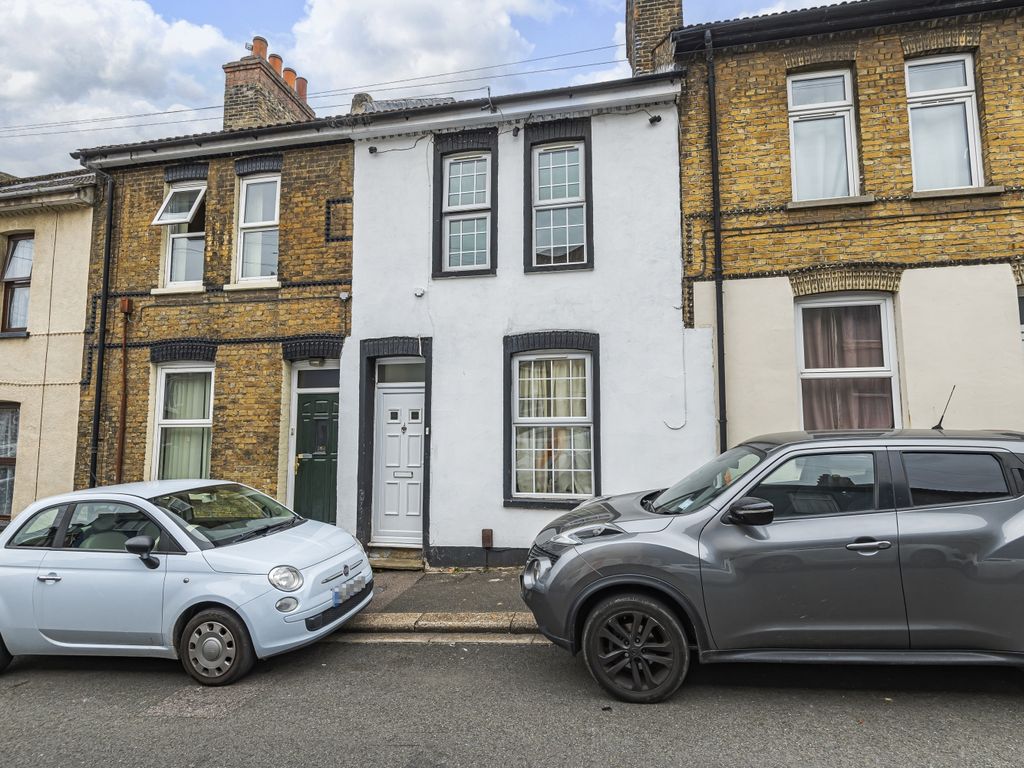 3 bed terraced house for sale in Wykeham Street, Strood, Rochester ME2