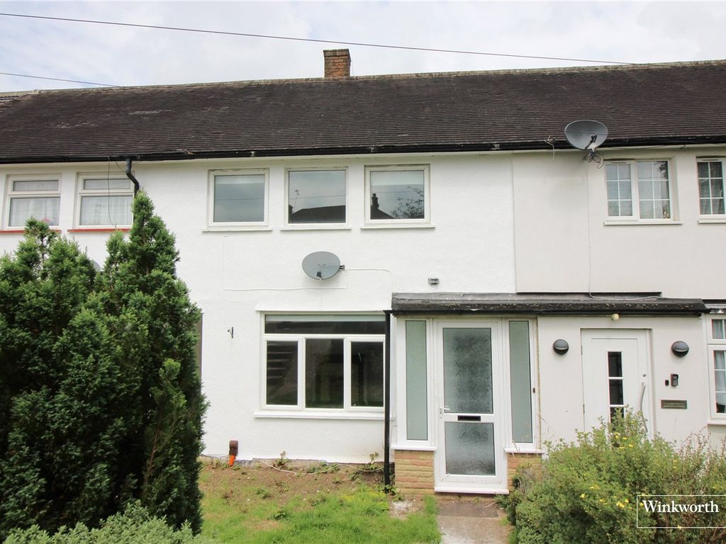 3 bed terraced house to rent in Warenford Way, Borehamwood WD6, £1,950