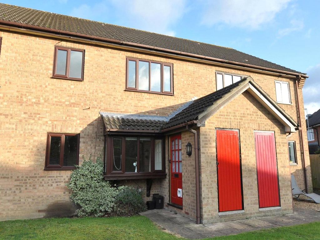 1 bed semidetached house to rent in Simpson Close, Maidenhead