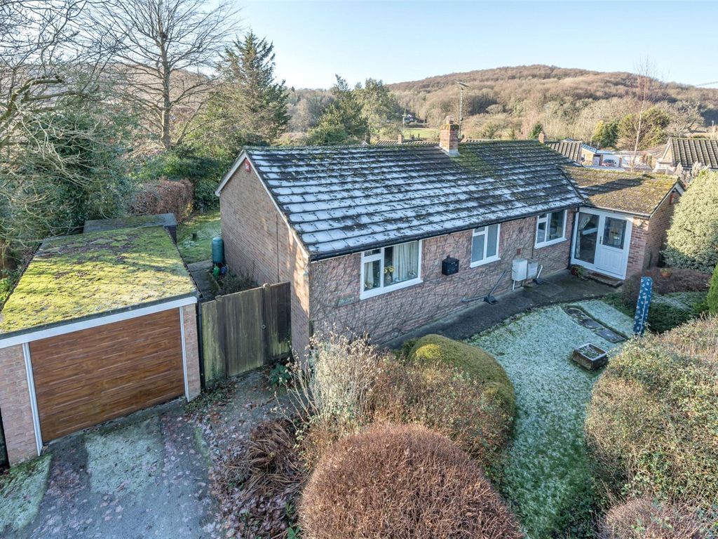 2 bed bungalow for sale in Bones Lane, Buriton, Petersfield, Hampshire