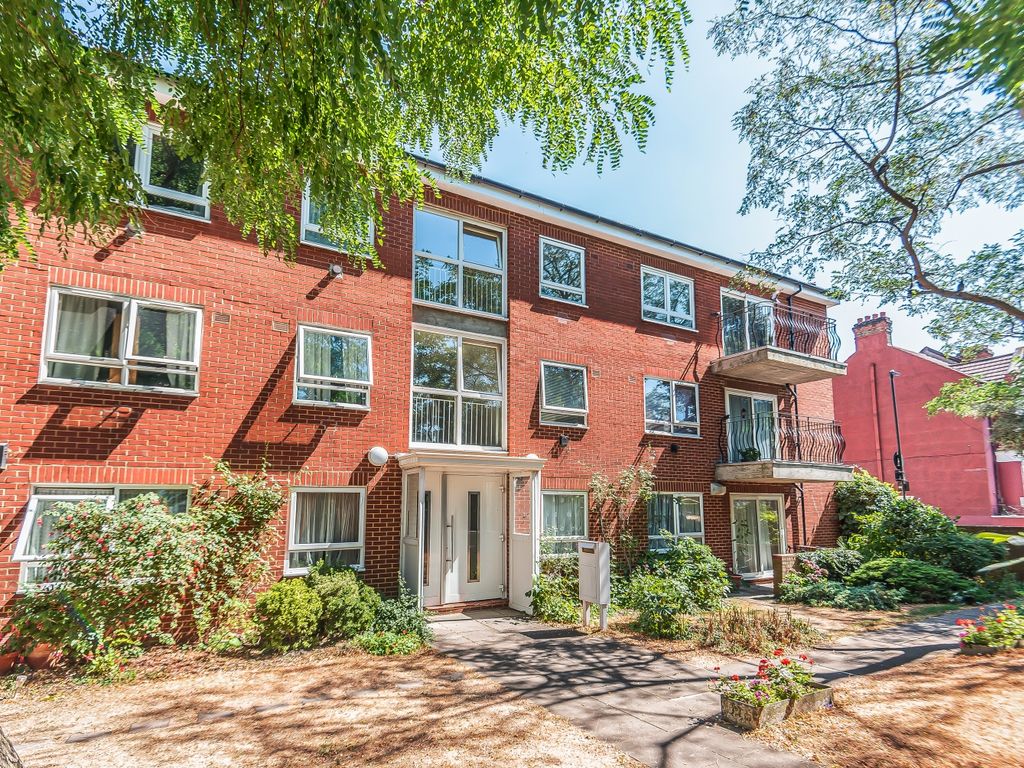 2 bed flat for sale in Upper Tulse Hill, London SW2 Zoopla