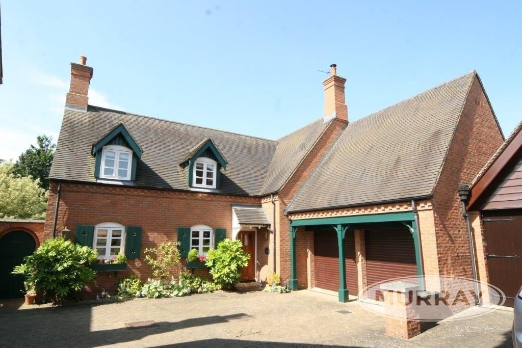 5 bed detached house to rent in Great Easton, Market Harborough, Leics
