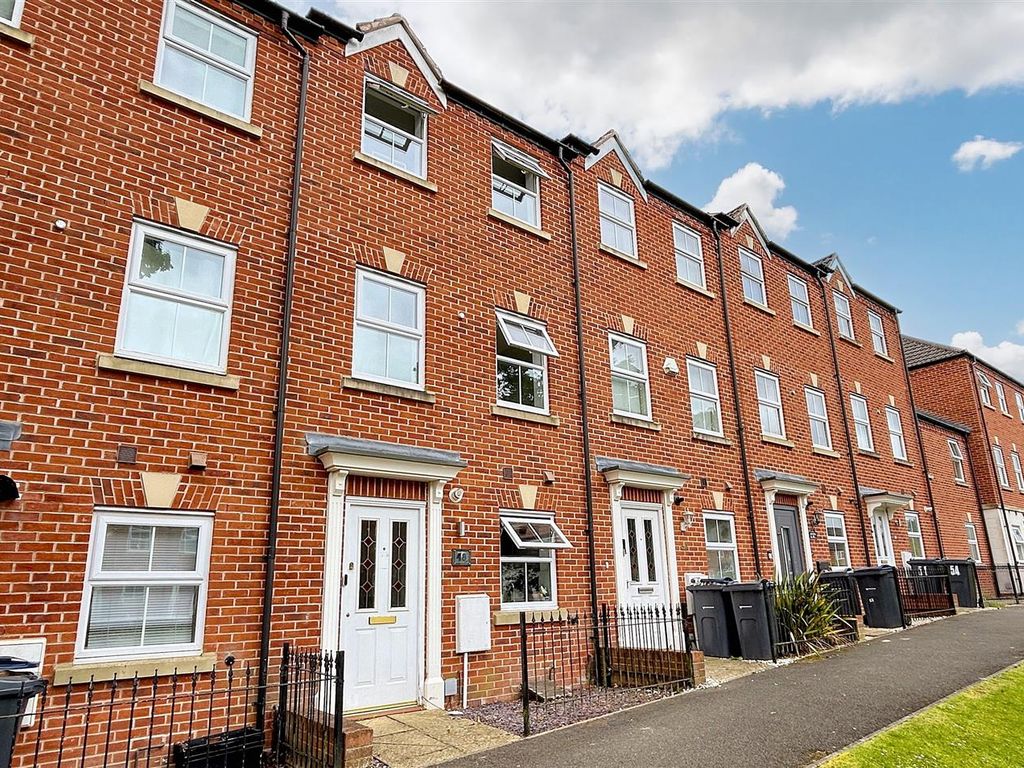 4 bed terraced house for sale in Collingwood Road, Kings Norton