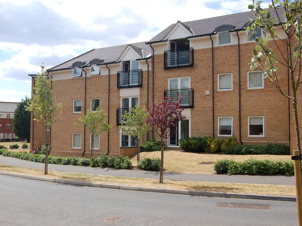 2 bed flat to rent in Berwick Place, Welwyn Garden City AL7 Zoopla