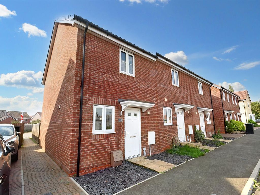 2 bed end terrace house for sale in River Way, Great Blakenham, Ipswich