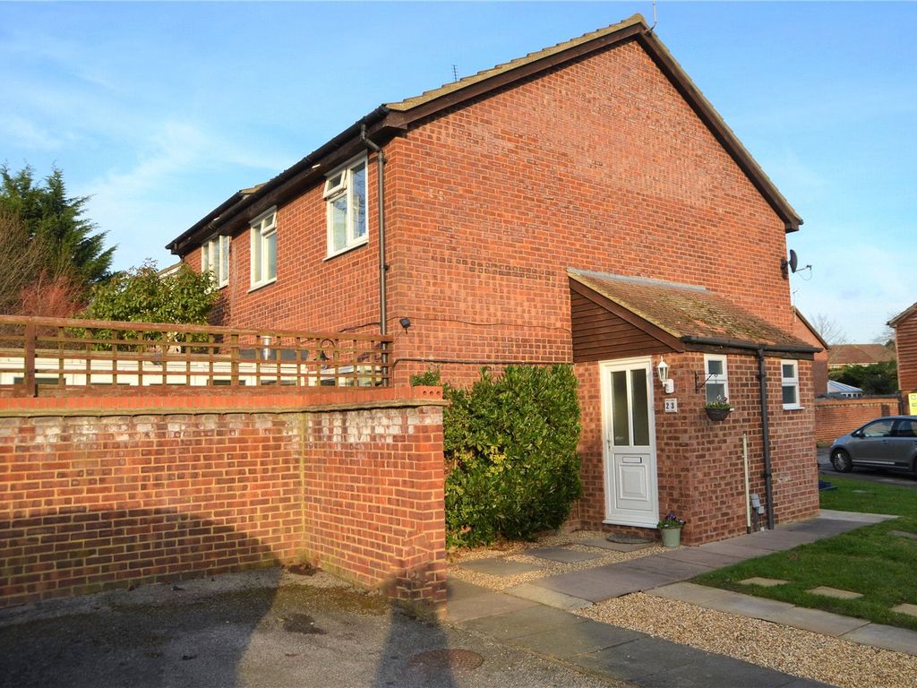 1 bed detached house to rent in Flodden Drive, Calcot, Reading