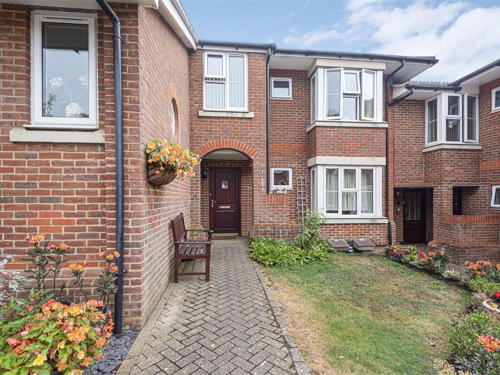 2 bed property for sale in Shilling Close, Tilehurst, Reading RG30 Zoopla