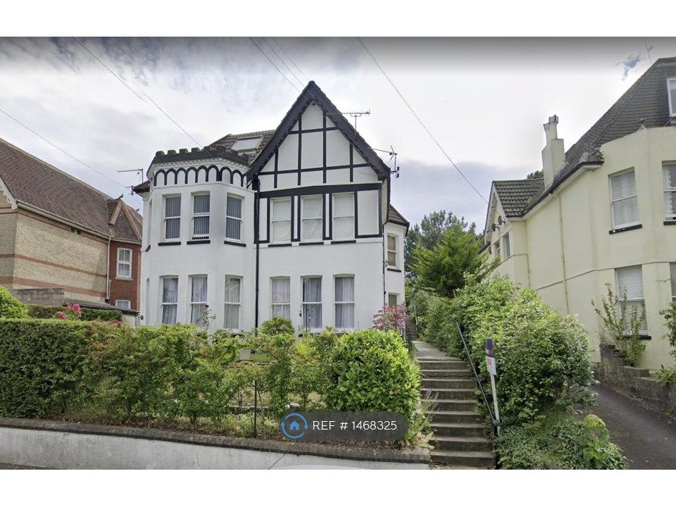 2 bed flat to rent in Snowdon Road, Bournemouth BH4 Zoopla