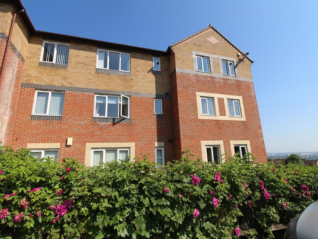 1 bed flat to rent in Sandringham Court, Sheriffs Close, Felling